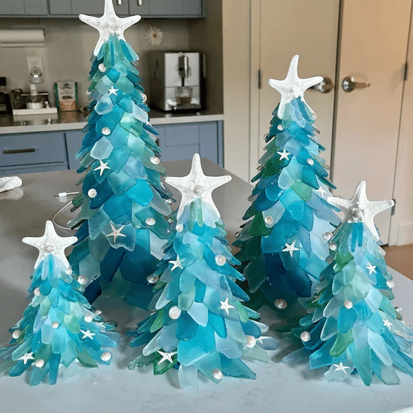 Usphonecards - Sea Glass Christmas Tree