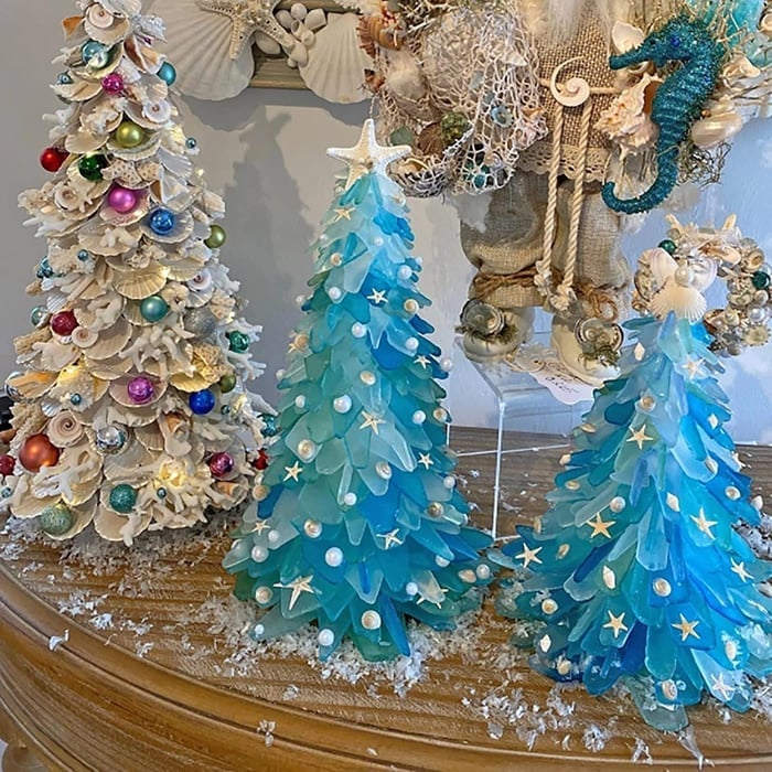 Usphonecards - Sea Glass Christmas Tree